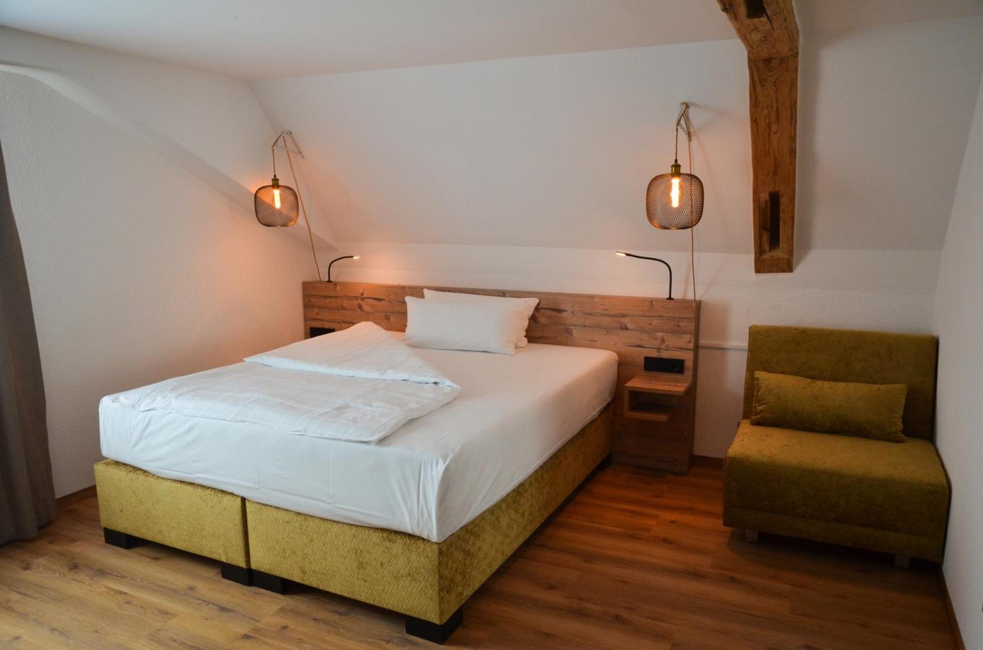 Triple Room,1580231780:JPEG